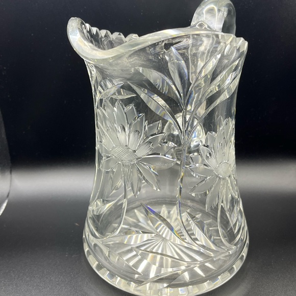 Elegant Clear Crystal Pitcher with Floral Design - Picture 2 of 7